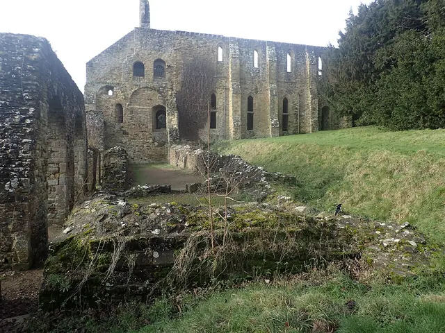 1066 Battle of Hastings, Abbey and Battlefield – Photo 4 of 8