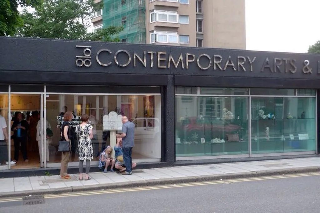 198 Contemporary Arts and Learning in London