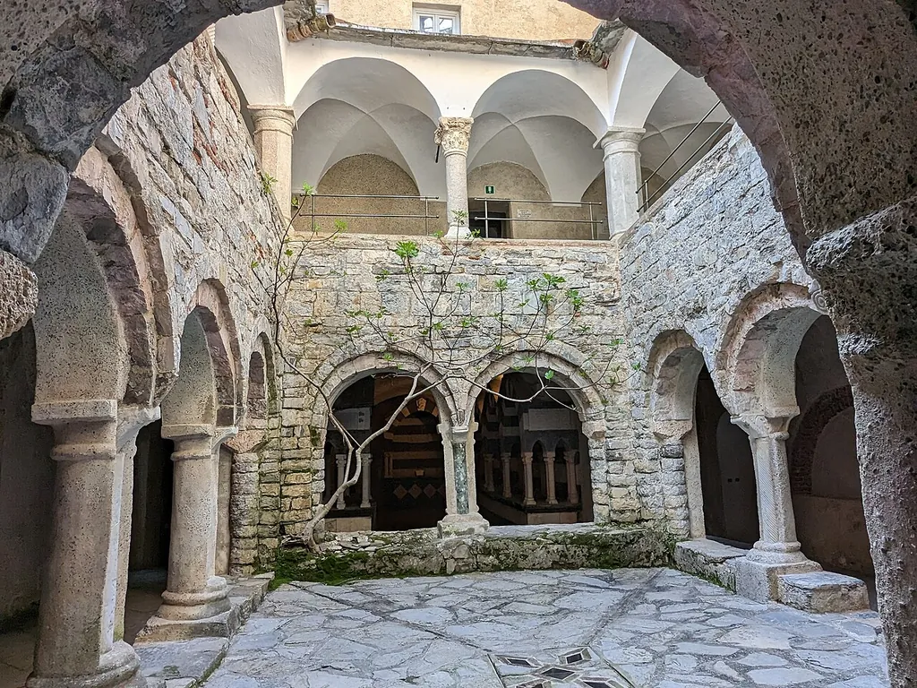 Abbazia di San Fruttuoso in Camogli – Photo 4 of 6