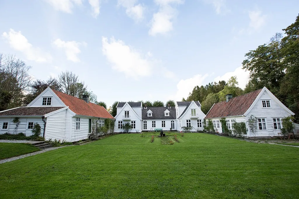 Alvøen Hovedbygning in Bergen