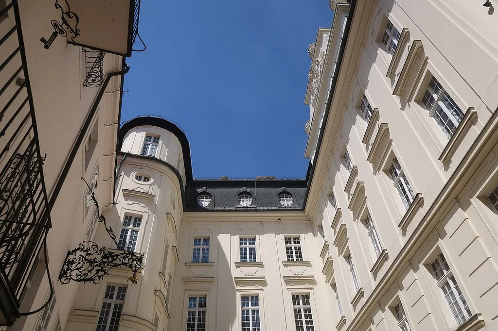 Apponyiho palác in Bratislava – Photo 2 of 3