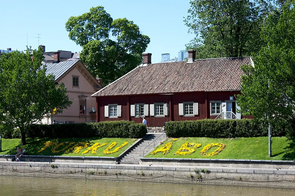 Apteekkimuseo ja Qwenselin talo in Turku