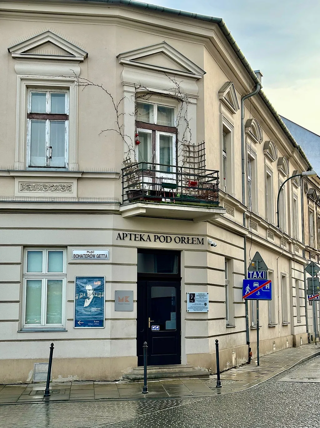 Apteka Pod Orłem w Krakowie in Krakau – Bild 3 von 4