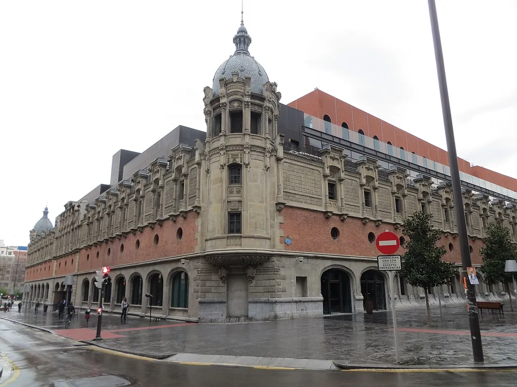 Azkuna Zentroa in Bilbao