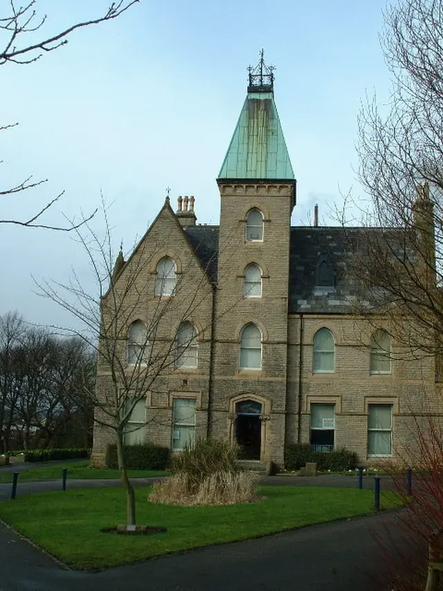 Bagshaw Museum in Batley