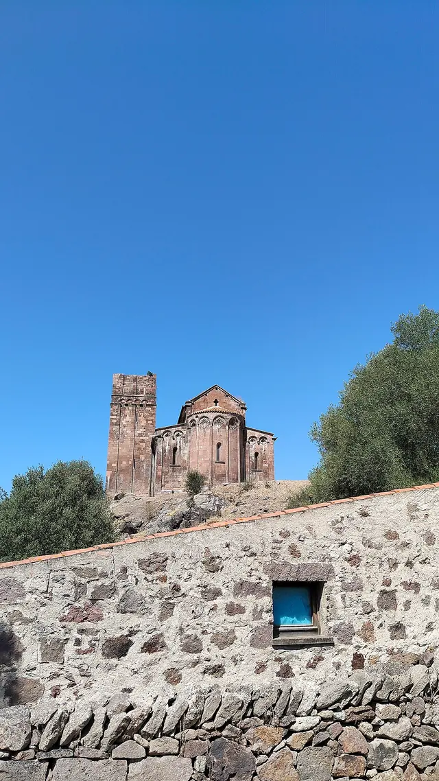 Basilica di Sant'Antioco di Bisarcio in Ozieri – Bild 2 von 4