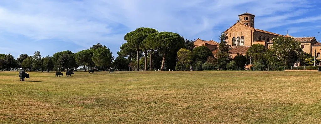 Basilica di Sant'Apollinare in Classe in Ravenna – Photo 7 of 7