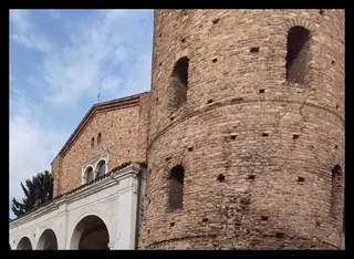 Basilica di Sant'Apollinare Nuovo in Ravenna – Photo 8 of 8