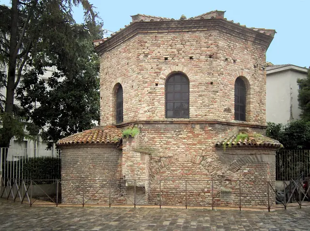 Battistero degli Ariani in Ravenna