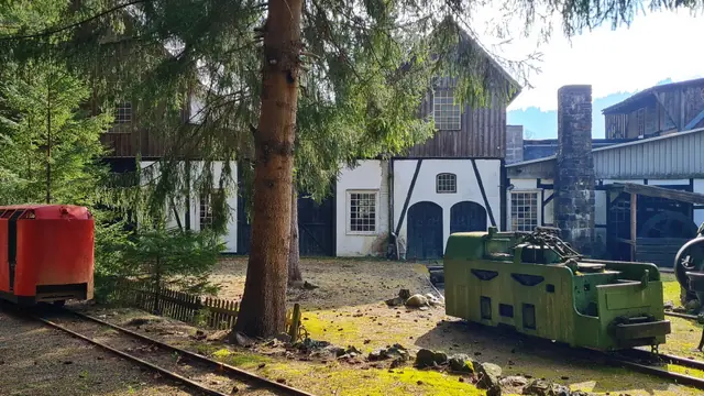 Bergbaumuseum - Historische Silbergrube Lautenthals Glück in Langelsheim – Foto 3 van 5