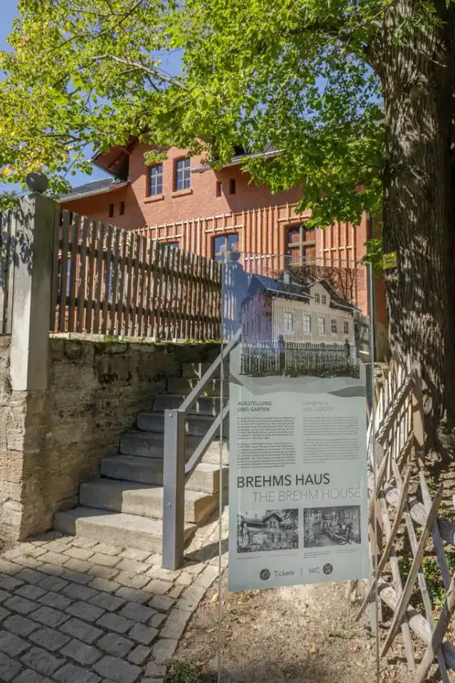 Brehms Welt – Tiere und Menschen in Renthendorf
