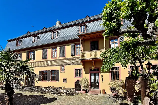 Brentanohaus in Oestrich-Winkel – Photo 2 of 5