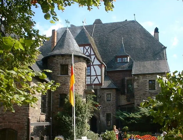 Burg Arras in Alf