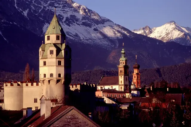Burg Hasegg / Münze Hall in Hall in Tirol