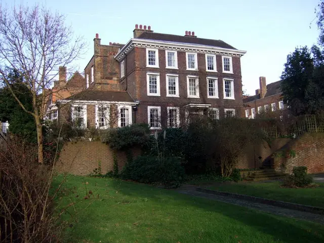 Burgh House and Hampstead Museum in Londra