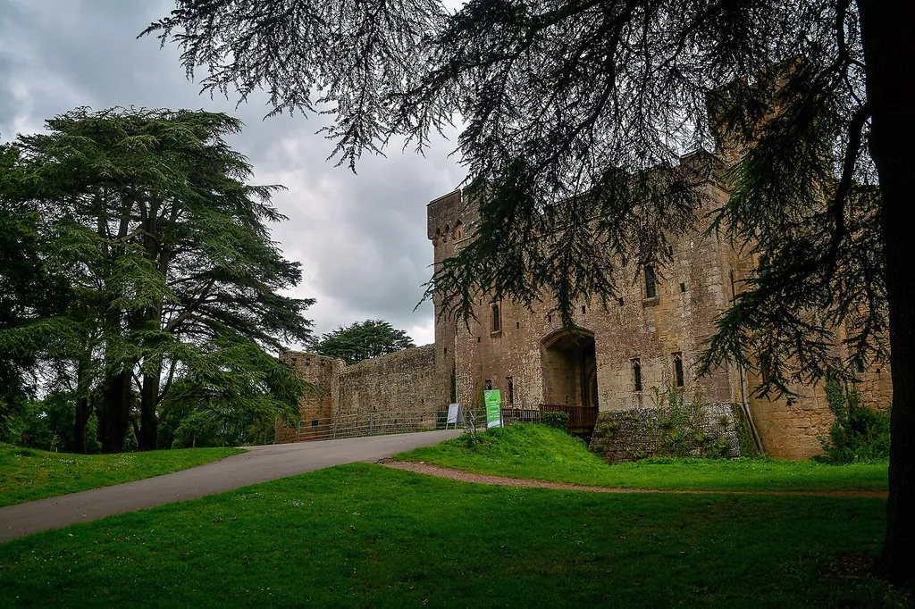 Caldicot Castle – Photo 2 of 4