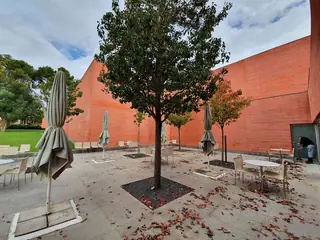 Casa das Histórias Paula Rego in Cascais – Bild 4 von 6