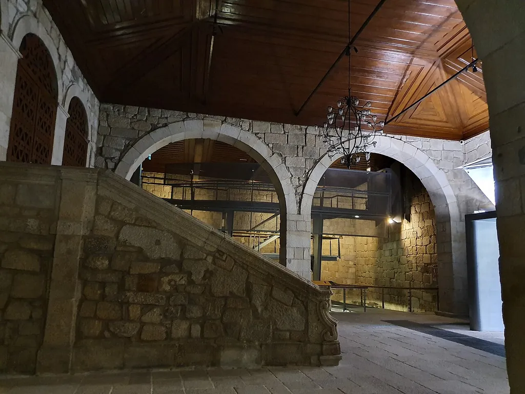 Casa do Infante in Porto – Foto 2 de 6