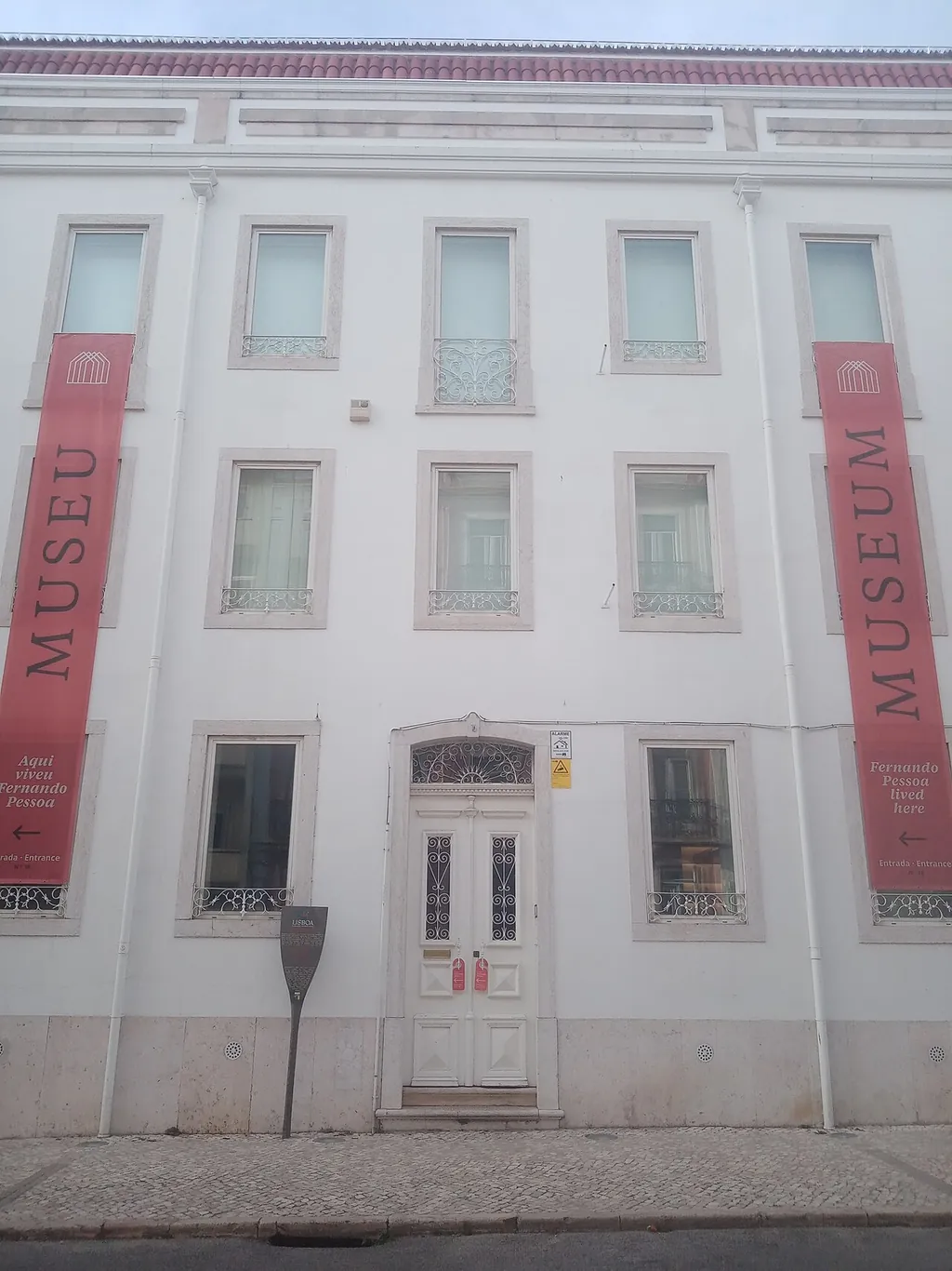Casa Fernando Pessoa in Lisbon – Photo 2 of 6