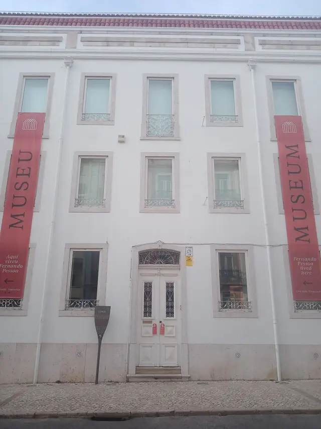 Casa Fernando Pessoa in Lisbon – Photo 2 of 6