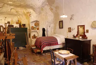 Storica Casa Grotta di Vico Solitario in Matera