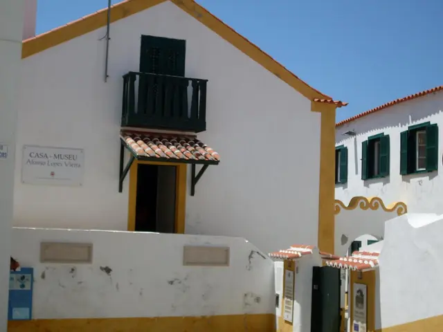 Casa Museu Afonso Lopes Vieira in Marinha Grande