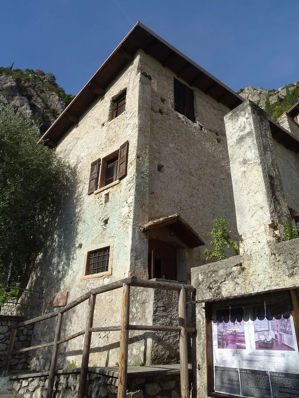 Casa natale di Daniele Comboni in Limone sul Garda