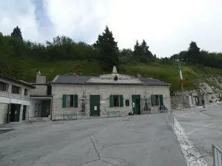 Museo storico della Guerra 1915–1918 (Caserma Milano) in Pieve del Grappa