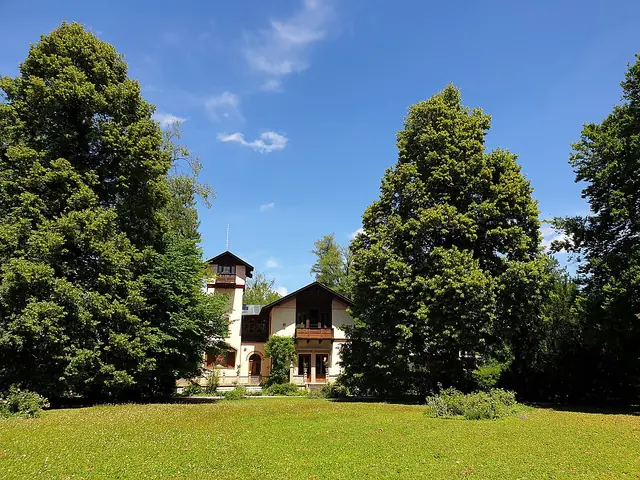 Casino auf der Roseninsel in Feldafing