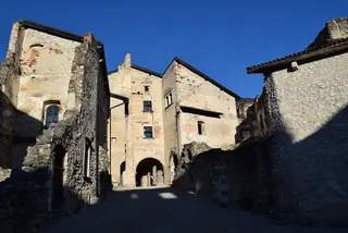 Castel Beseno in Besenello – Photo 3 of 6
