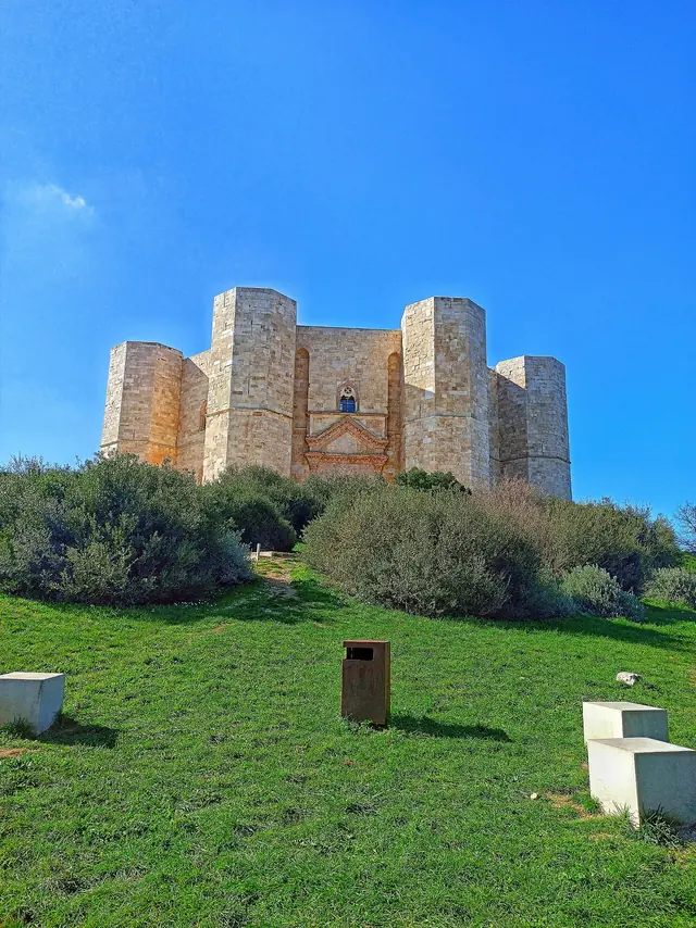 Castel del Monte in Andria – Photo 3 of 9