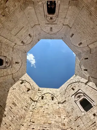 Castel del Monte in Andria – Photo 4 of 9