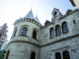 Castel Savoia in Gressoney-Saint-Jean – Photo 2 of 6