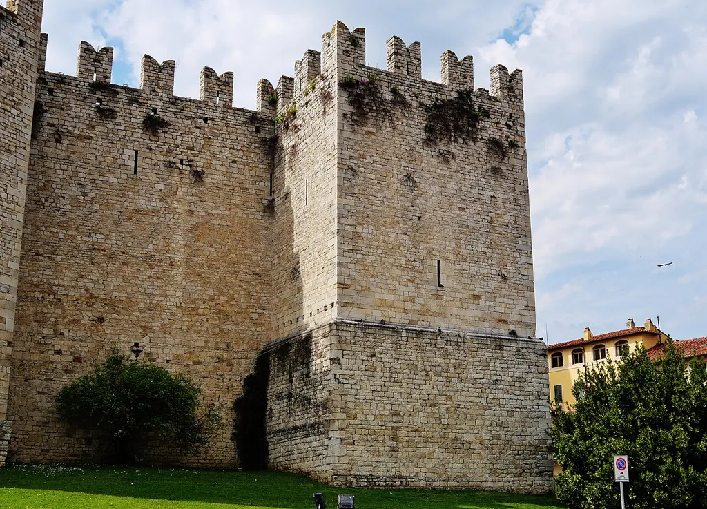 Castello dell'Imperatore in Prato – Photo 3 of 5