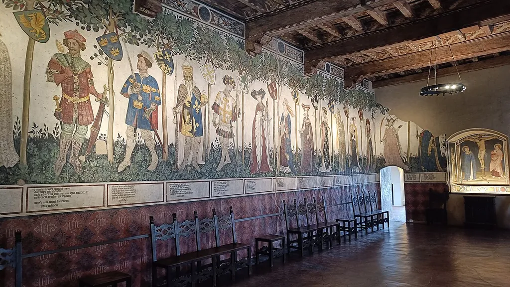 Castello della Manta – Bild 3 von 8