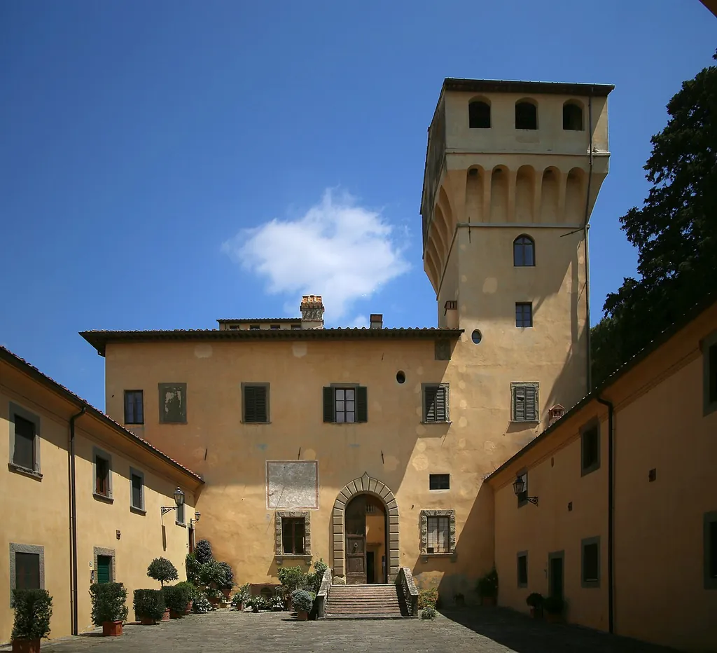 Villa Castello Smilea in Montale