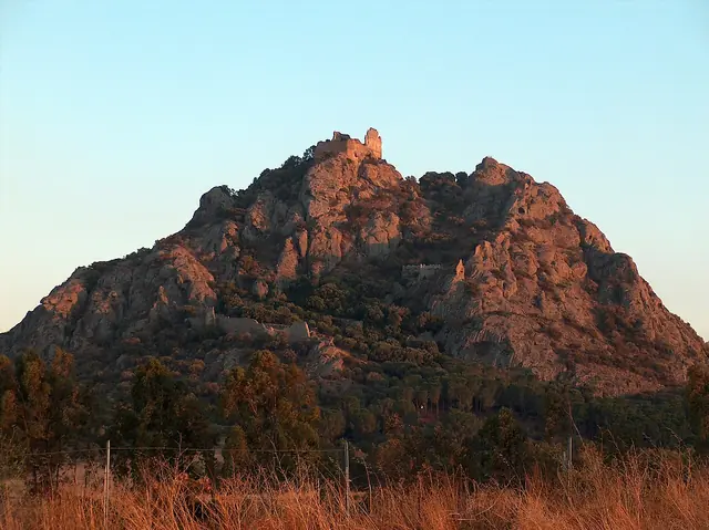 Castello di Acquafredda in Siliqua