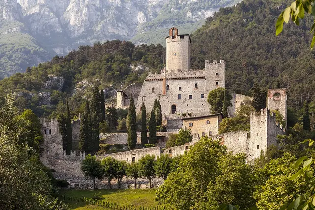 Castello di Avio