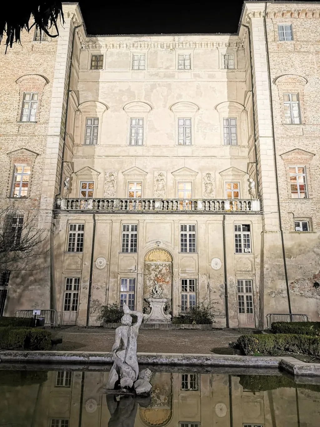 Castello Reale di Govone – Photo 2 of 4