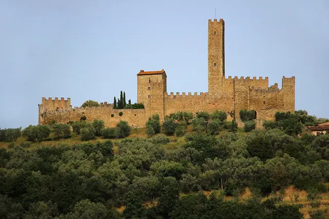 Castello di Montecchio Vesponi in Castiglion Fiorentino