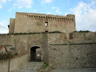 Museo del Castello e delle Ceramiche Medievali in Piombino