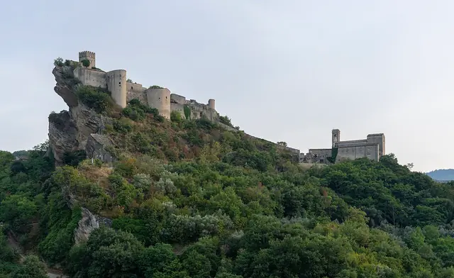 Castello di Roccascalegna