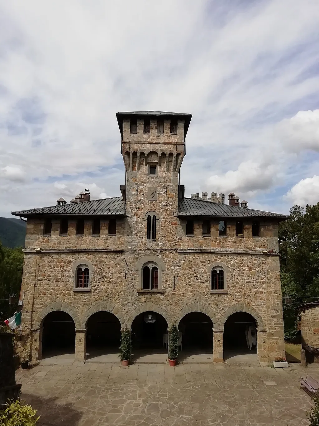 Castello Manservisi in Alto Reno Terme