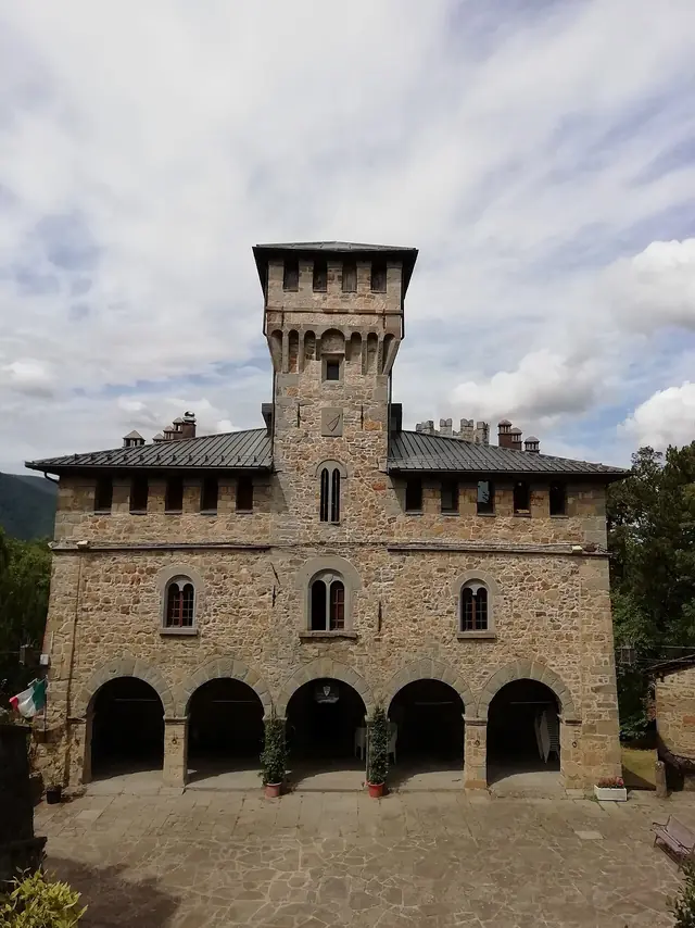 Castello Manservisi in Alto Reno Terme