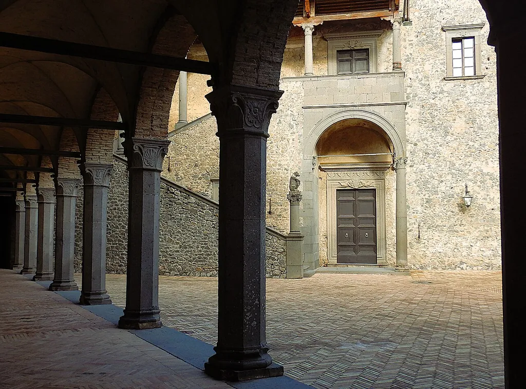 Castello Orsini-Odescalchi in Bracciano – Photo 4 of 8