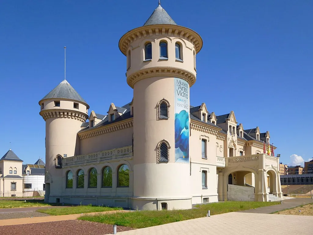 Museo de Arte en Vidrio de Alcorcón (MAVA)
