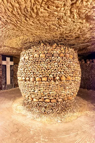 Catacombes de Paris in Paryż