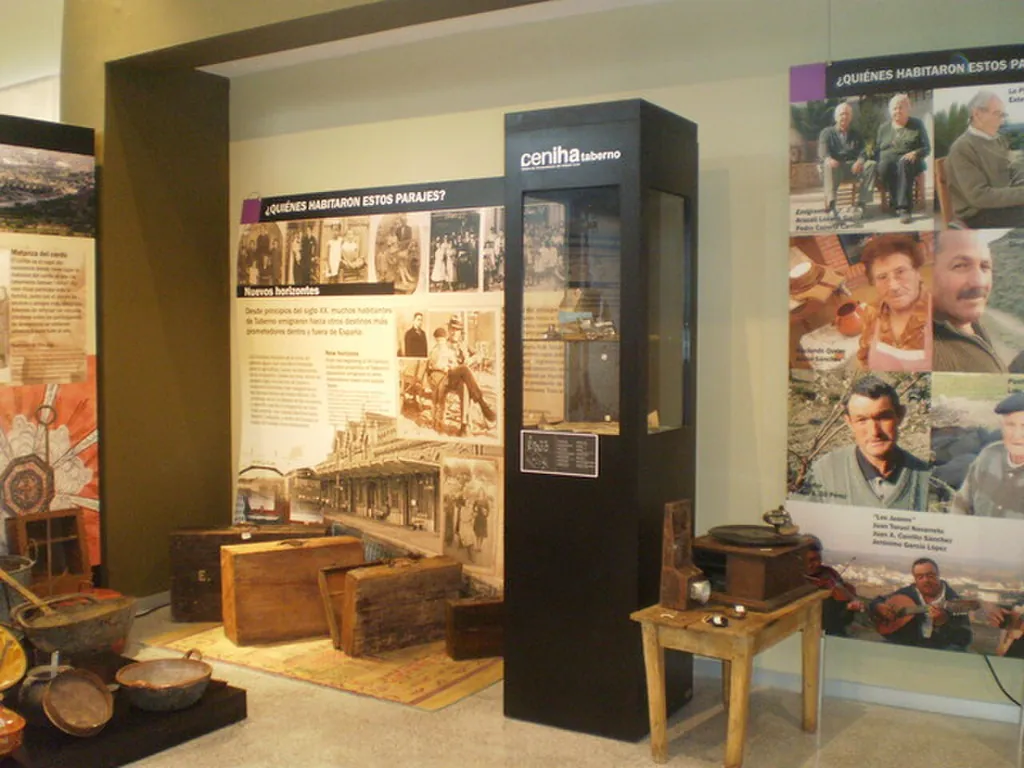 Centro de Interpretación del Hábitat «Museo del Campo» in Taberno