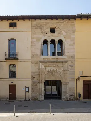 Centro de Interpretación del Reino de León (Palacio del Conde Luna) – Bild 1 von 5