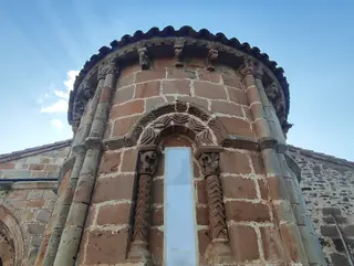 Centro de Interpretación del Románico en Cantabria in Hermandad de Campoo de Suso – Bild 3 von 4